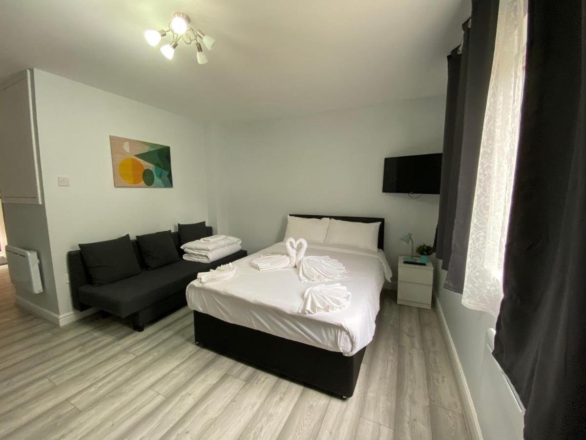 Comfortable - Cosy - Budget Studios In City Center 런던 외부 사진