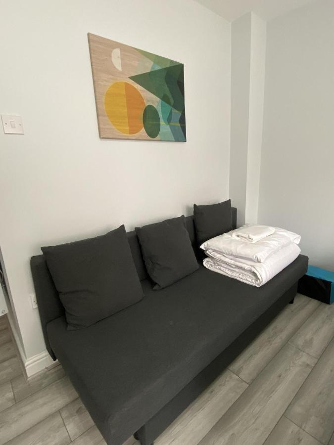 Comfortable - Cosy - Budget Studios In City Center 런던 외부 사진