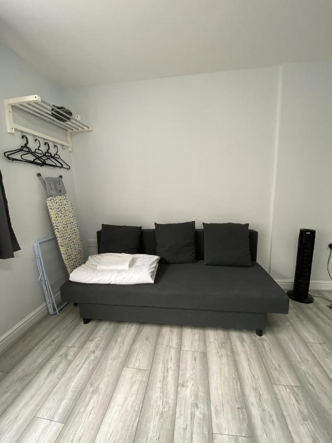 Comfortable - Cosy - Budget Studios In City Center 런던 외부 사진