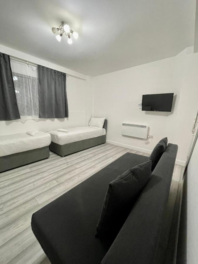 Comfortable - Cosy - Budget Studios In City Center 런던 외부 사진