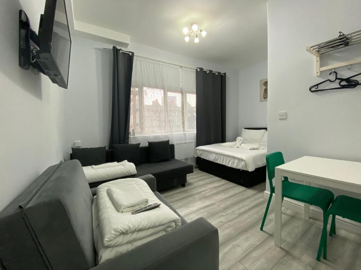 Comfortable - Cosy - Budget Studios In City Center 런던 외부 사진
