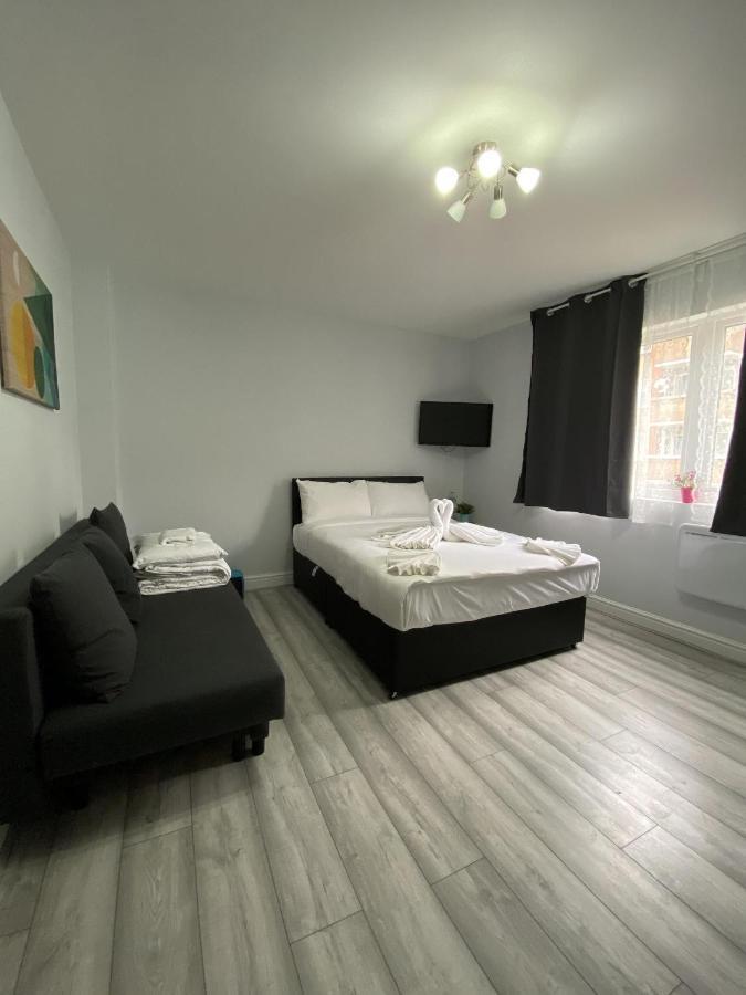 Comfortable - Cosy - Budget Studios In City Center 런던 외부 사진