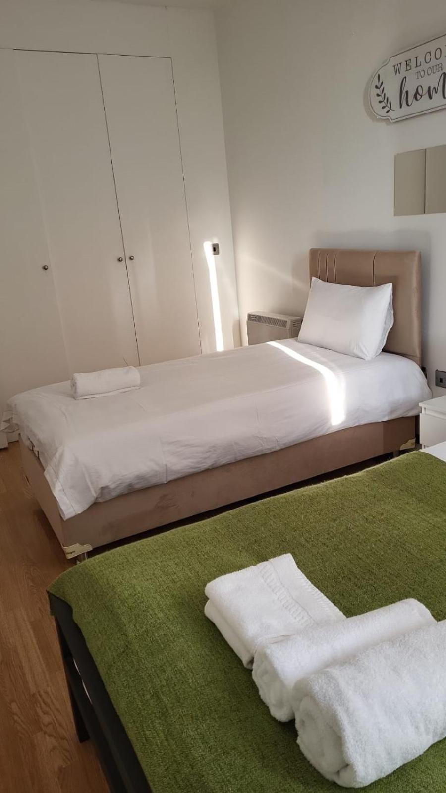 Comfortable - Cosy - Budget Studios In City Center 런던 외부 사진