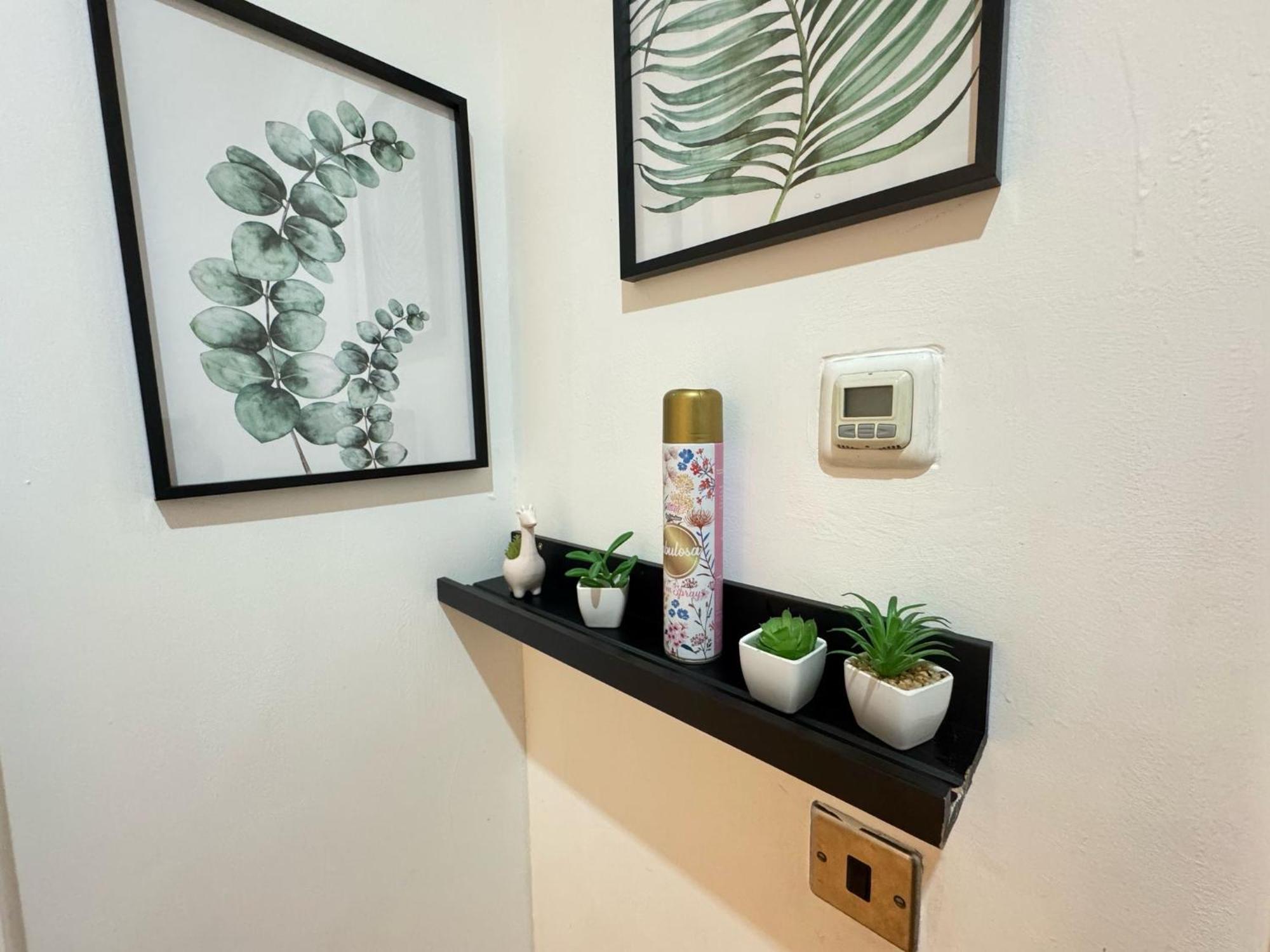 Comfortable - Cosy - Budget Studios In City Center 런던 외부 사진