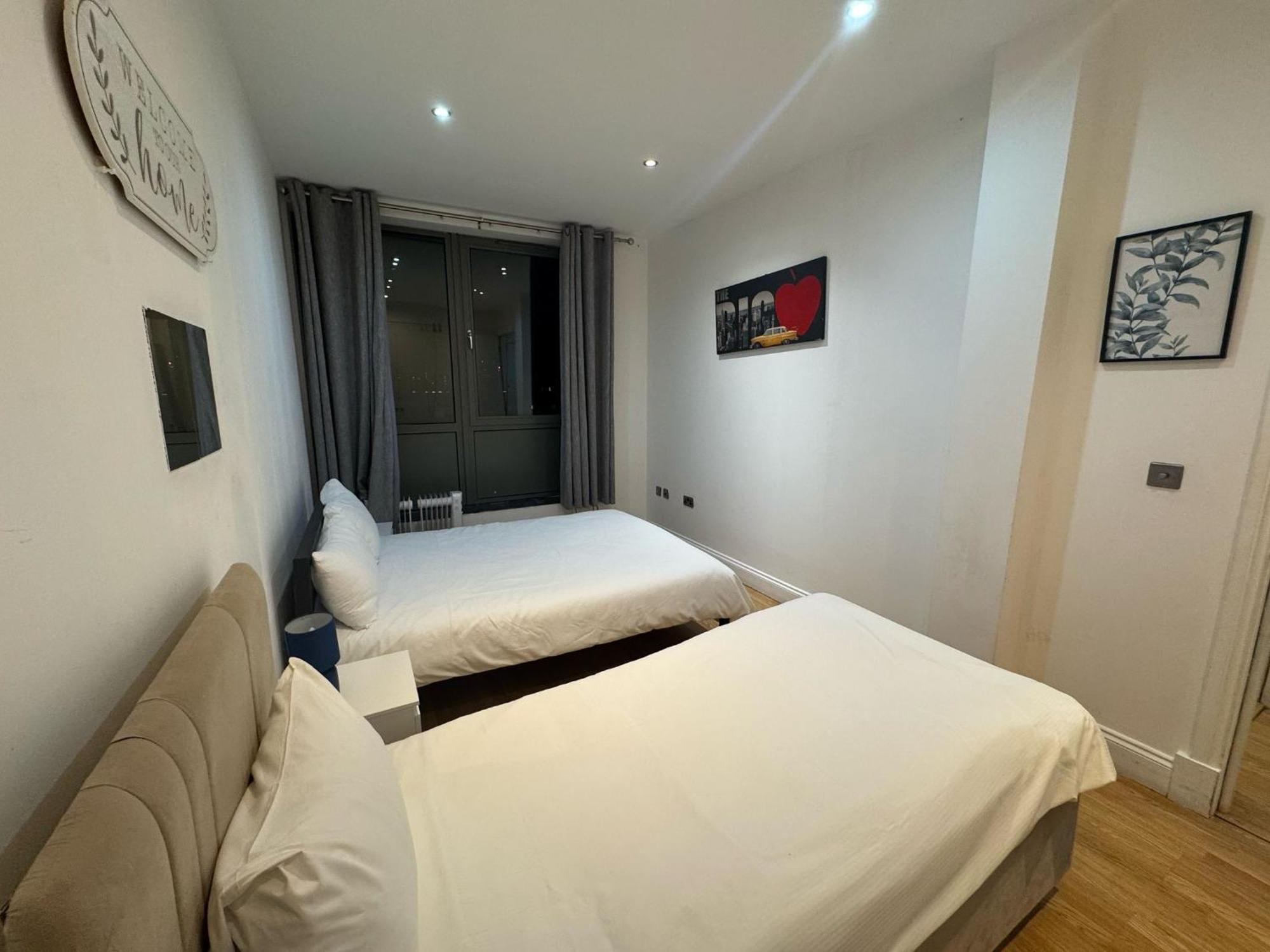 Comfortable - Cosy - Budget Studios In City Center 런던 외부 사진